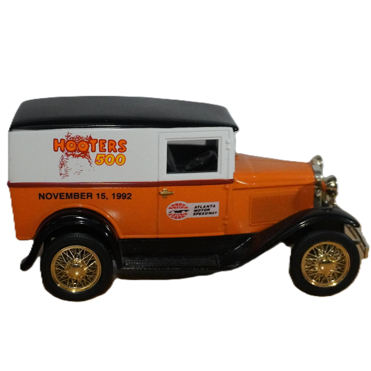 Die Cast: 1992 Nascar Hooters 500 Ford Model A Delivery Van Bank 1:24 Scale