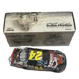 Die Cast Vehicle 1:24 Scale: Jeff Gordon #24 Milestones 2005 Monte Carlo Action Racing