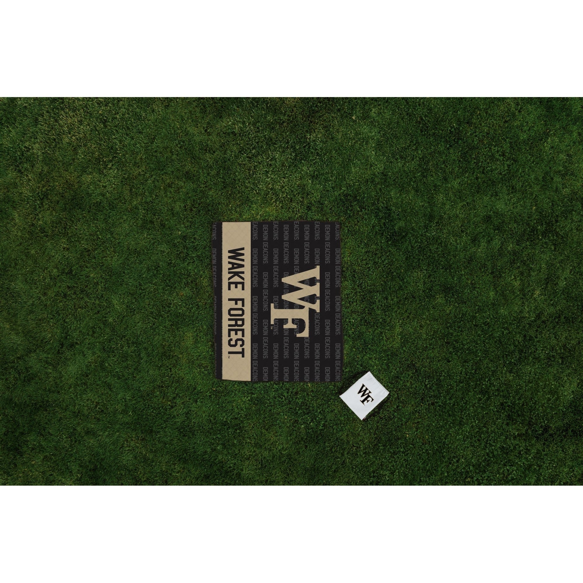 Wake Forest Demon Deacons - Impresa Picnic Blanket