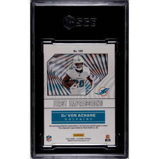 De'Von Achane 2023 Panini Illusions First Impressions Auto Gold #109 – SGC 9