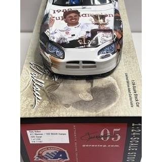 Die Cast 1/24 Scale: Rusty Wallace #27 Milestones / 1989 NASCAR Champion 2005 Charger Action Racing