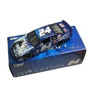 Diecast 1/24 Scale: Jeff Gordon #24 Star Wars Episode 1 1999 Monte Carlo Action Racing
