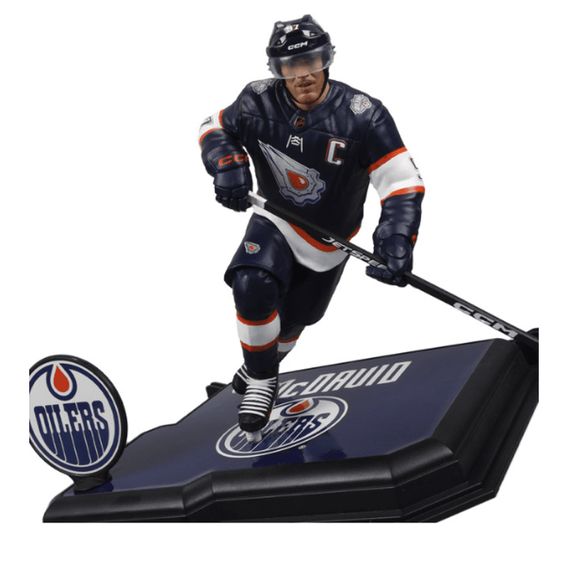 Figure: Connor McDavid - Edmonton Oilers - Gold Label Collection