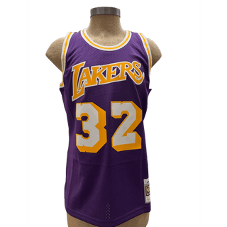 Autograph Basketball Jersey: Magic Johnson - Lakers