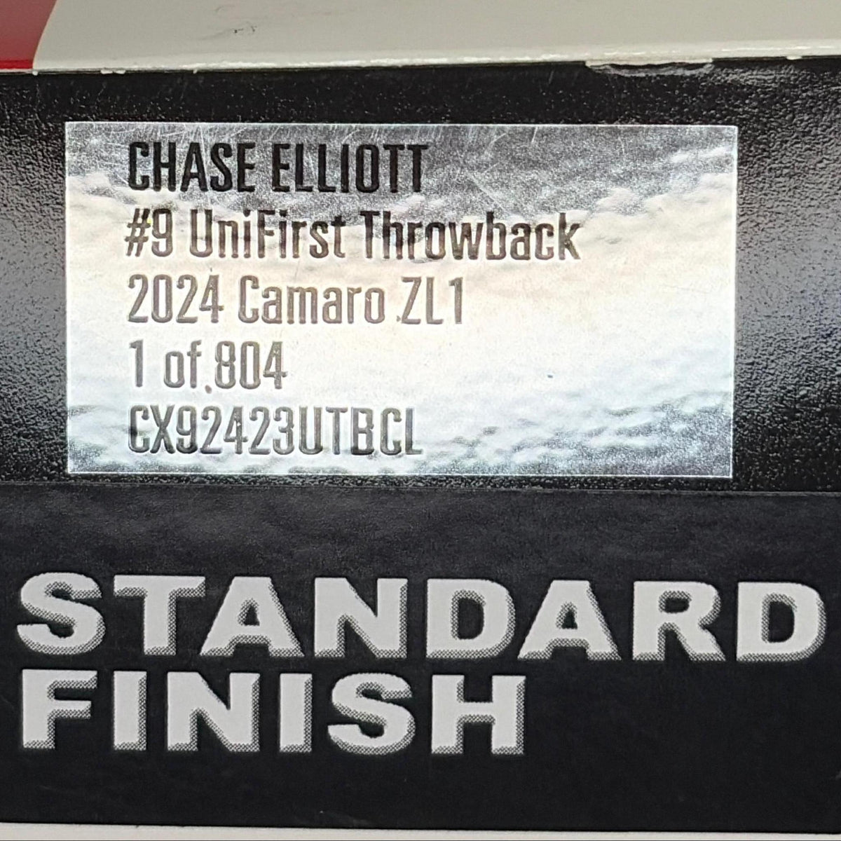 Die Cast 1:24 Scale: Chase Elliott #9 Unifirst Throwback 2024 Camaro ZL1 1/804 - Lionel Racing Standard Finish
