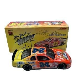 Die Cast Vehicle 1:24 Scale: Jeff Gordon #24 Dupont/Nascar Racers 1999 Monte Carlo Action Racing